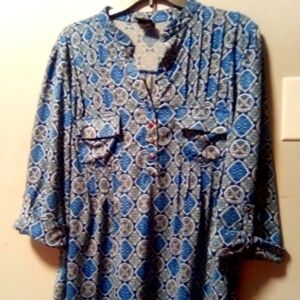 J.t.b. brand Women's pullover long sleeve blouse. Size 2X